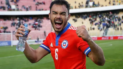 Suazo y Cortés en el once inicial de la Conmebol