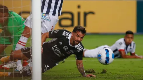 El Cacique tuvo varias opciones de gol en Perú para ganar el partido.