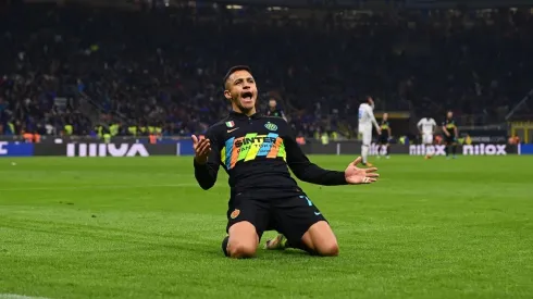 Alexis selló el triunfazo del Inter ante Empoli que los deja de momento en lo más alto de la Serie A.