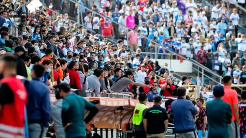La ANFP reveló el castigo a la UC por los incidentes ante Colo Colo.