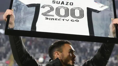 Gabriel Suazo recibe un homenaje por sus 200 partidos en el Cacique