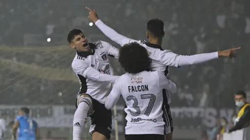 Colo Colo todavía puede fichar a dos jugadores más en esta ventana de mercado de pases.