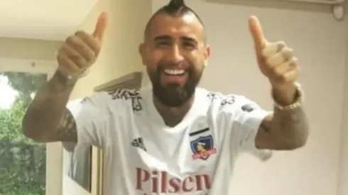 El King llegó al estadio Monumental para ver a Colo Colo ante Inter de Porto Alegre.