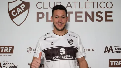 Ramiro González en su presentación en Platense