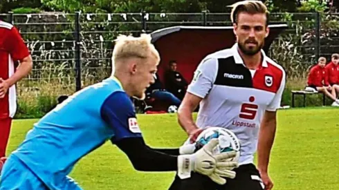 Santos fue invitado a jugar un partido en la cuarta división de Alemania.