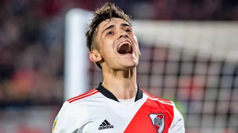 En media hora de juego el Pibe maravilló a los argentinos.