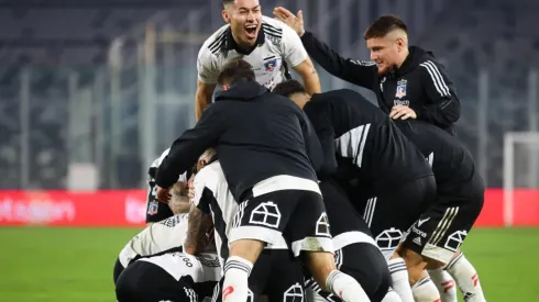 Colo Colo venció a Huachipato y vuelve a ser el líder exclusivo del torneo.