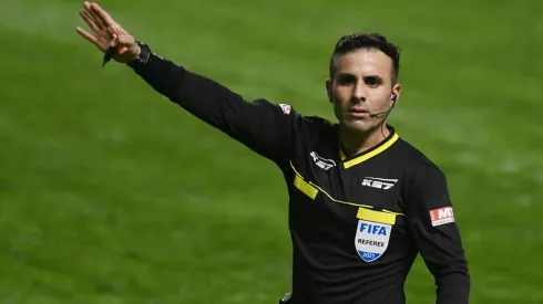 Piero Maza impartirá justicia en el Superclásico de este domingo.