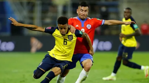 Chile no baja los brazos y presenta denuncia por fraude de Byron Castillo