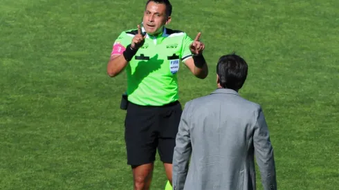 Julio Bascuñán será el encargado de arbitrar el partido entre Colo Colo y Ñublense