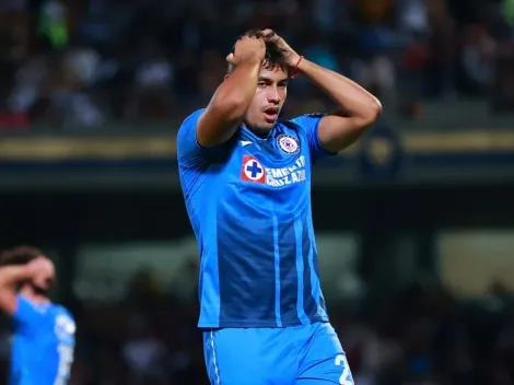 VIDEO | Hinchas del Cruz Azul encaran con todo a Iván Morales y a sus compañeros