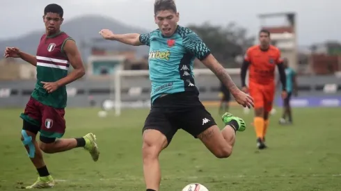 El colocolino gesto de Carlos Palacios