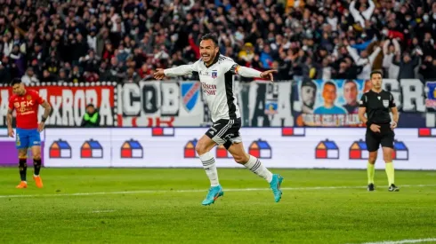 Colo Colo saca a relucir toda su felicidad por posible continuidad de Suazo.