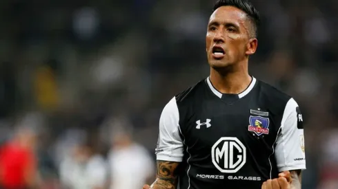 Lucas Barrios anunció su retiro del fútbol