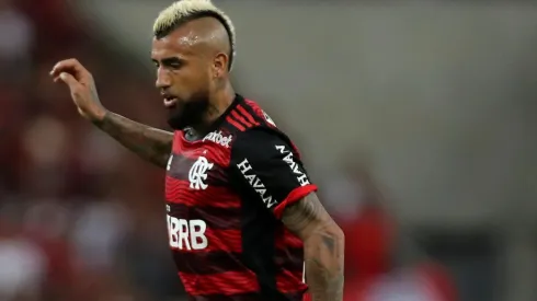 Flamengo con Vidal en cancha desaprovechan acortar distancia en el Brasileirao.