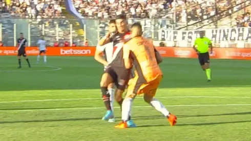 Brayan Cortés sufrió una fractura nasal tras el choque con Diego Coelho