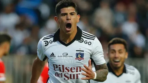 Colo Colo se lo da vuelta a River en cinco minutos.