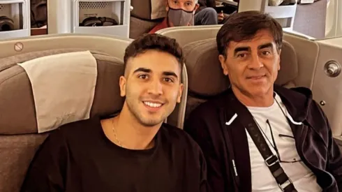 Gustavo Quinteros rumbo a alentar a Argentina en Qatar 2022