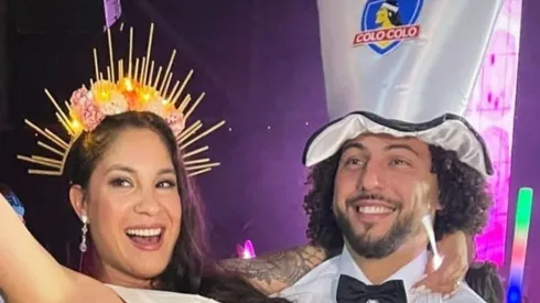 Maximiliano Falcón se casa en Uruguay y se luce festejando con gorro de Colo Colo.