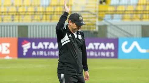 Un emocionado Mena revela el orgullo de ser campeón como DT.