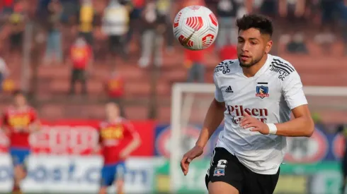 Lateral derecho definido: Histórico de Colo Colo con fe en Rojas.