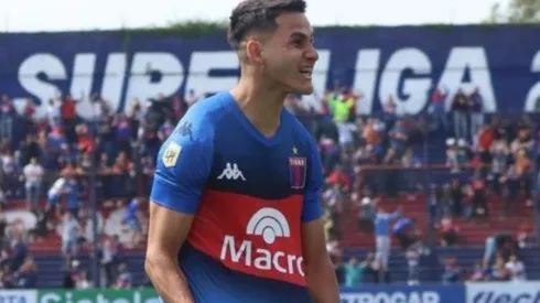 Blas Armoa seguirá en el fútbol argentino.