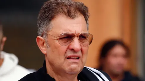 Aníbal Mosa fue agredido por un hincha en el Sausalito.