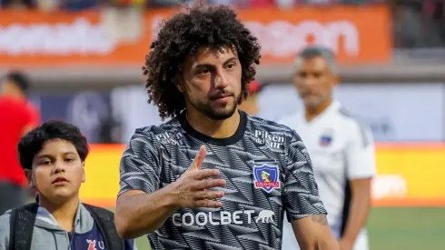 Maximiliano Falcón es pura alegría tras el triunfo de Colo Colo.