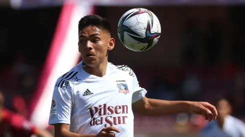 Joan Cruz aún no resulve su futuro con Colo Colo.