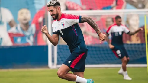 Juan Martín Lucero puede estrenarse este domingo por la Copa del Nordeste.