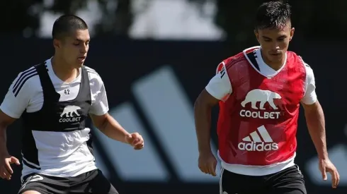 Vicente Pizarro entrena a la par de sus compañeros en Colo Colo.