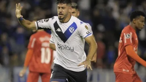 Matías de los Santos entrena con Colo Colo