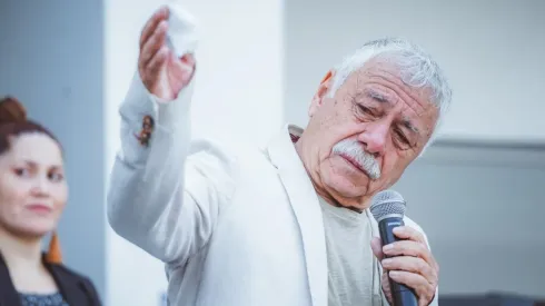 Carlos Caszely vive un duro duelo