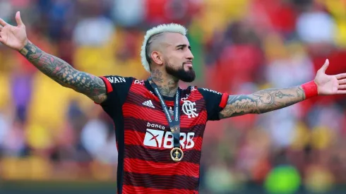 Arturo Vidal rompe el silencio y le responde con todo a sus críticos.