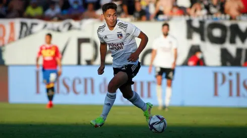 Colo Colo vuelve a la carga por Joan Cruz y buscan formas para retenerlo.