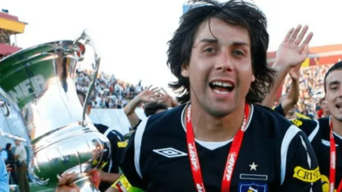 Arturo Sanhueza levantó seis títulos con la camiseta de Colo Colo.