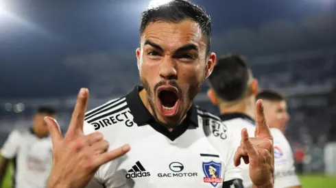 Suazo sigue presente y motiva a sus excompañeros para el Superclásico.