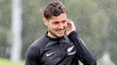 Kiwi Rojas no vio acción con Nueva Zelanda pese a su largo viaje.