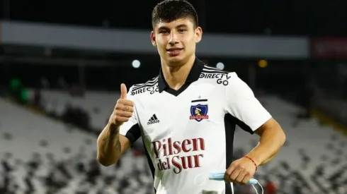 Alexander Oroz tiene conversaciones avanzadas con Blanco y Negro