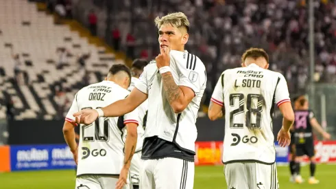 En vivo: Colo Colo domina y abre la cuenta ante Santiago City