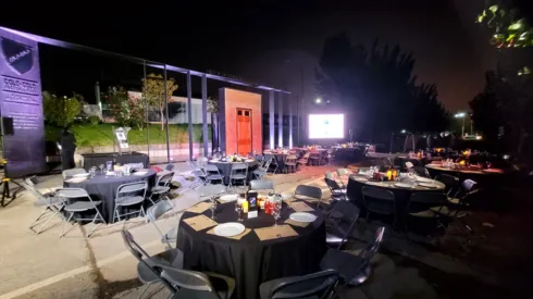 Se inauguró la fachada de el Bar El Quitapenas en el Estadio Monumental