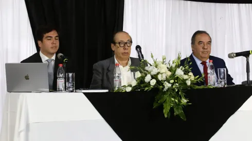 Los accionistas increparon a Stöhwing.