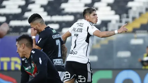 Carlos Palacios abre la cuenta ante Palestino en el Monumental.
