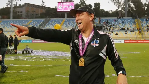 La sentida despedida de Colo Colo a Luis Mena.