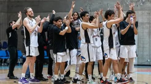 Colo Colo Basket enfrenta a Liceo Curicó por la LNB.
