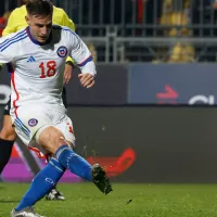 La alegría de Bruno Barticciotto en su debut goleador con La Roja