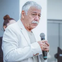 Caszely busca sanar su corazón con nuevo programa de TV