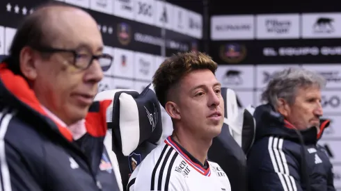 Pinilla tilda de cuentero a Parra por confesar que es hincha de Colo Colo.