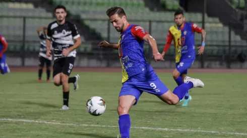 El ex Colo Colo, Christian Santos tuvo buen debut en Venezuela