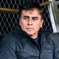 Histórico de Colo Colo defiende a Quinteros tras la expulsión